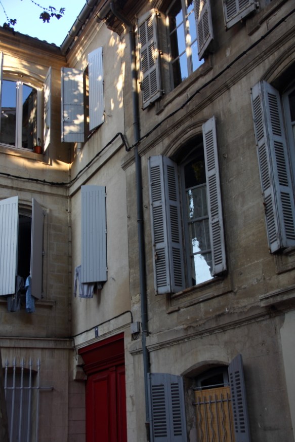 FranceAvignonwindows1