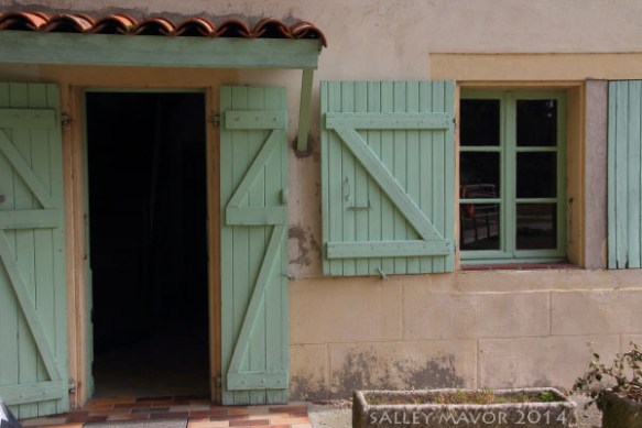 FranceDoorwayToulouse9WM